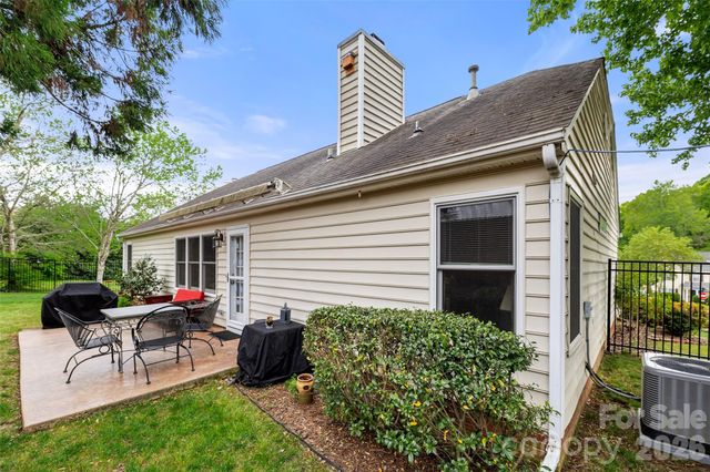 209 Strawberry Knoll Drive, Fort Mill, SC 29715