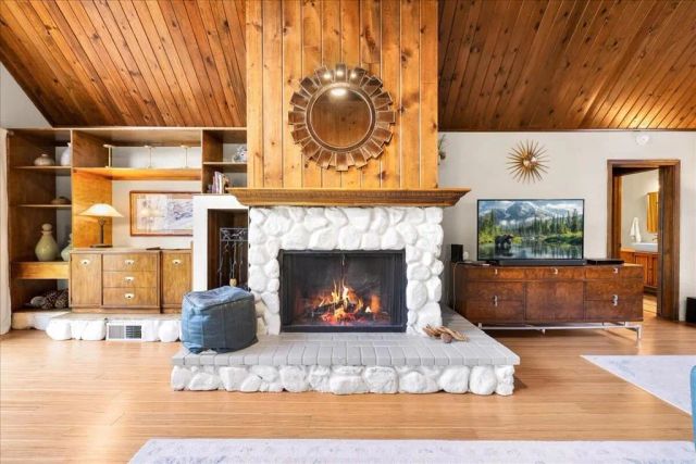 26623 Hillcrest Lane, Lake Arrowhead, CA 92352