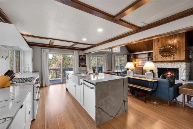 26623 Hillcrest Lane, Lake Arrowhead, CA 92352