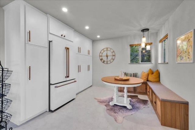 26623 Hillcrest Lane, Lake Arrowhead, CA 92352