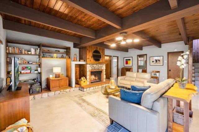 26623 Hillcrest Lane, Lake Arrowhead, CA 92352