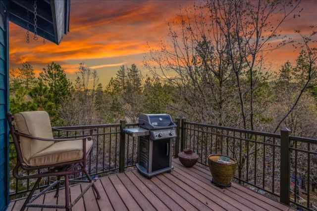 26623 Hillcrest Lane, Lake Arrowhead, CA 92352