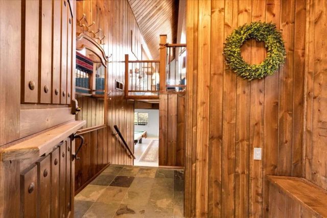 26623 Hillcrest Lane, Lake Arrowhead, CA 92352