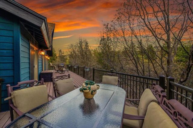 26623 Hillcrest Lane, Lake Arrowhead, CA 92352