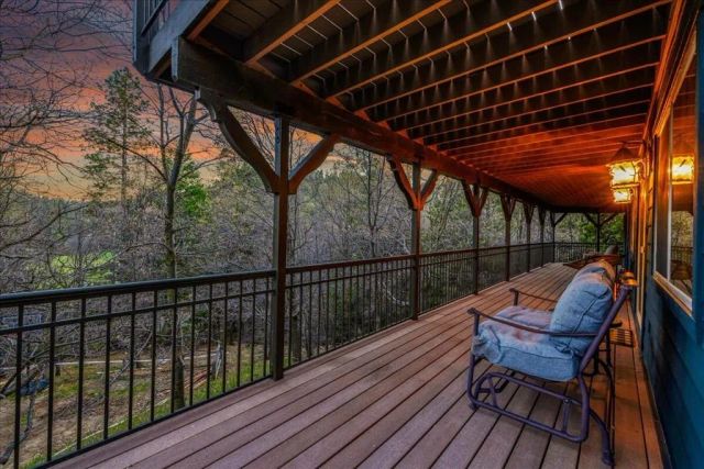 26623 Hillcrest Lane, Lake Arrowhead, CA 92352