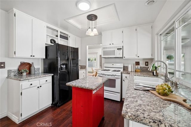 26311 Green Terrace Drive, Newhall, CA 91321