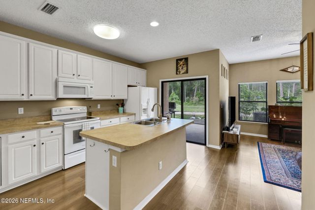 752 GINGER MILL Drive, Jacksonville, FL 32259