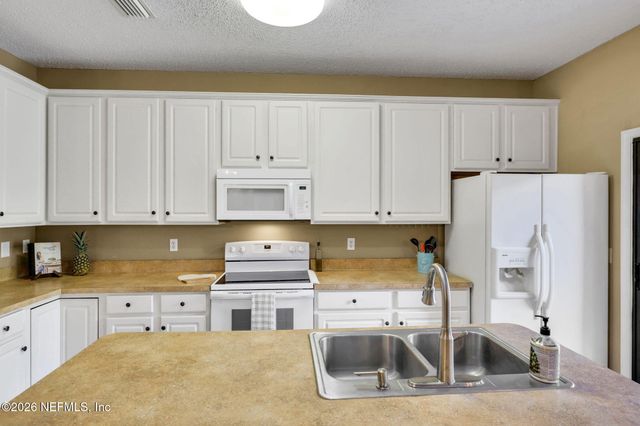 752 GINGER MILL Drive, Jacksonville, FL 32259