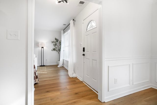 489 Amberley Drive, Lexington, KY 40515