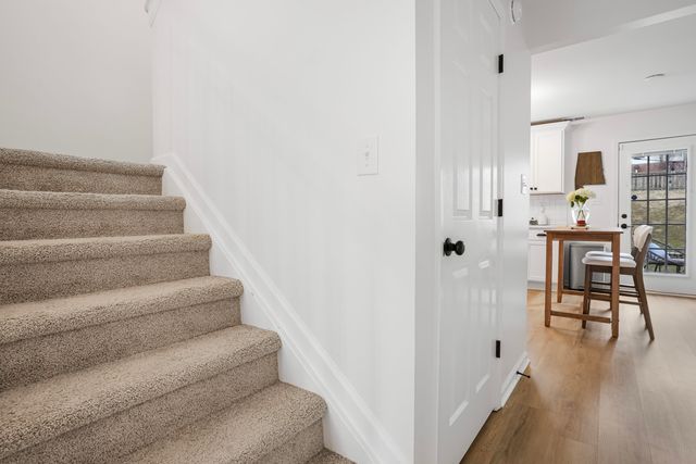 489 Amberley Drive, Lexington, KY 40515