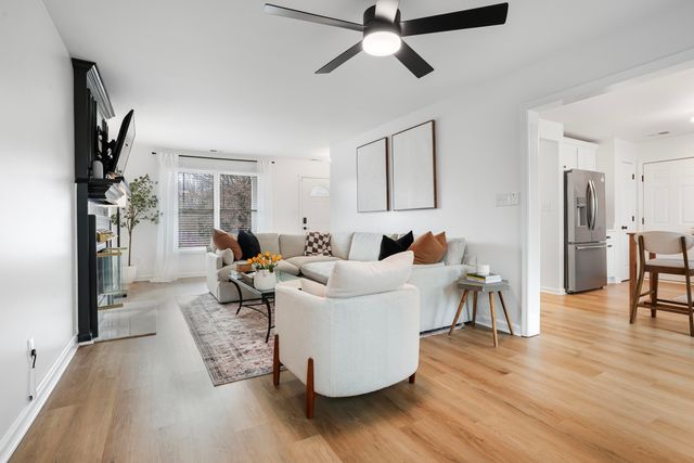 489 Amberley Drive, Lexington, KY 40515