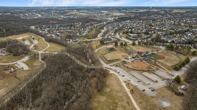 489 Amberley Drive, Lexington, KY 40515