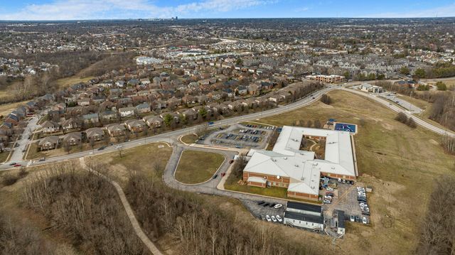 489 Amberley Drive, Lexington, KY 40515