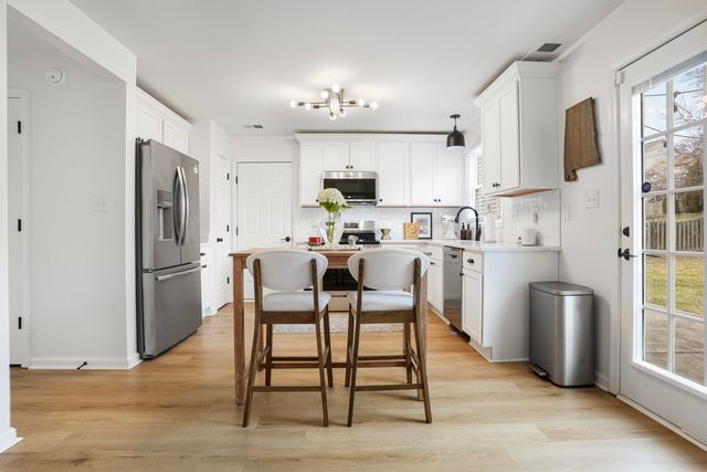 489 Amberley Drive, Lexington, KY 40515