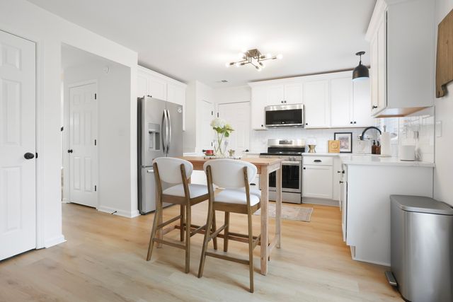 489 Amberley Drive, Lexington, KY 40515