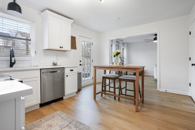 489 Amberley Drive, Lexington, KY 40515