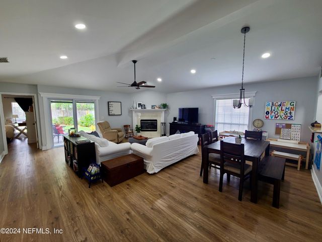 1150 NESTING EAGLES Lane, Jacksonville, FL 32225