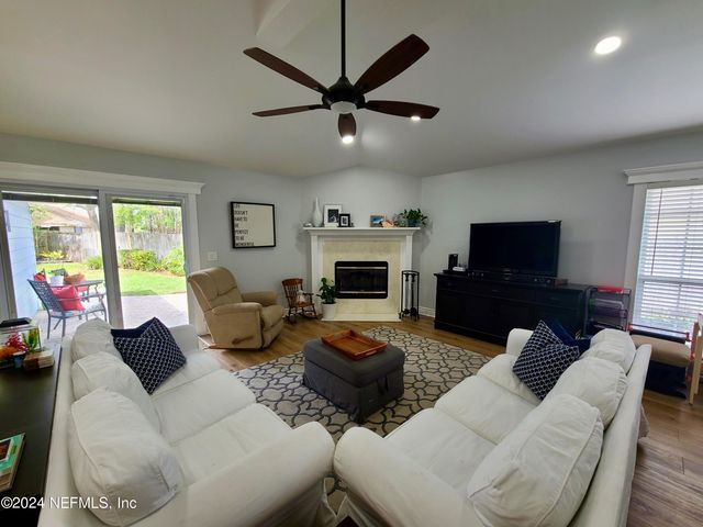 1150 NESTING EAGLES Lane, Jacksonville, FL 32225