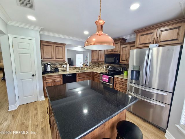 1150 NESTING EAGLES Lane, Jacksonville, FL 32225