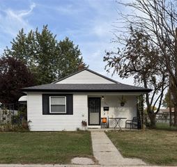 2641 Cascade Court, Westland, MI 48186