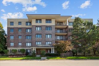 650 Laurel Avenue 303, Highland Park, IL 60035