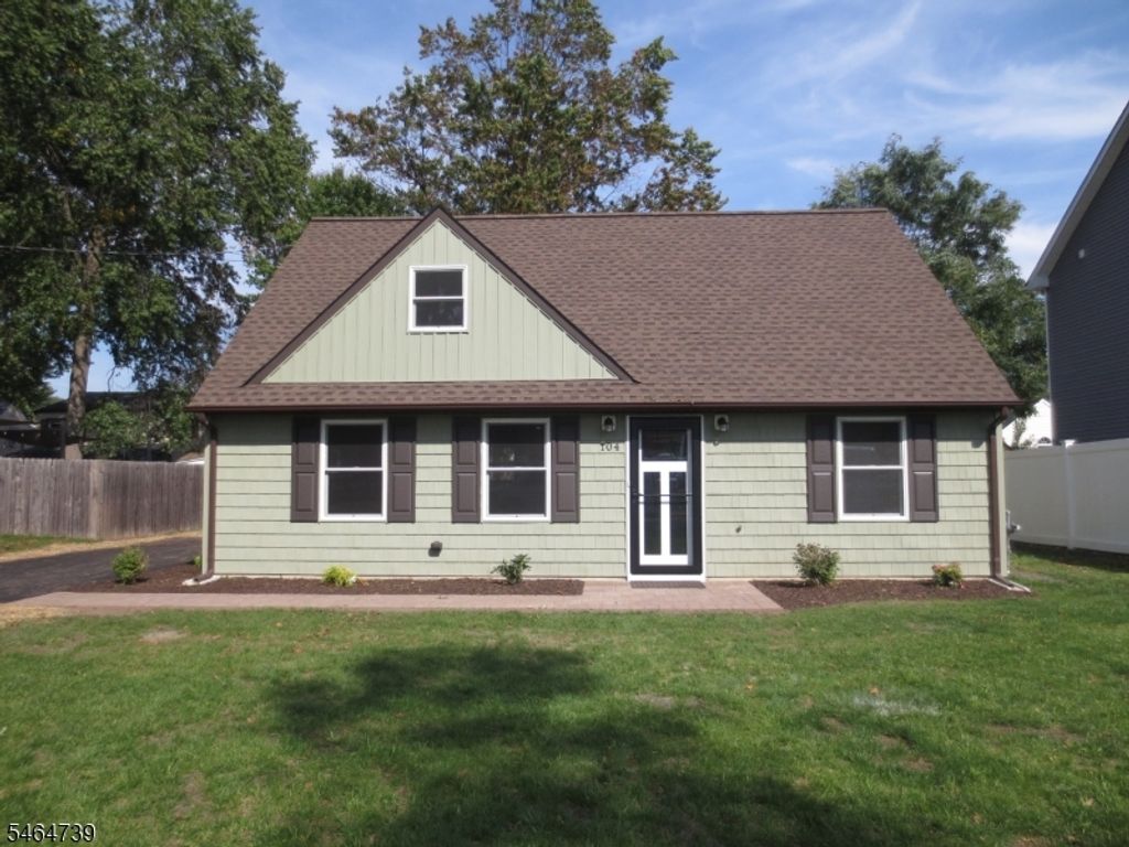 104 Andrew St, Green Brook Twp., NJ 08812
