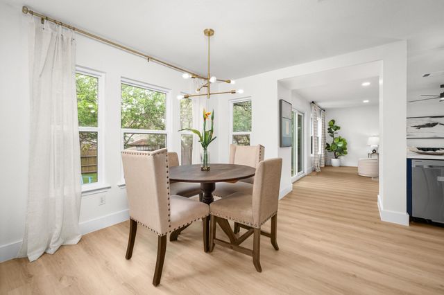 1806 Carriage Club DR, Cedar Park, TX 78613