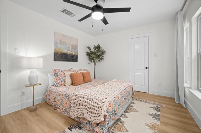 1806 Carriage Club DR, Cedar Park, TX 78613