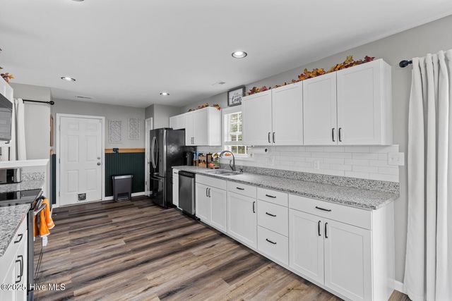 100 Chinkapin Court, Jacksonville, NC 28546