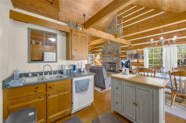 539 Upper Springs Road, Pickens, SC 29671