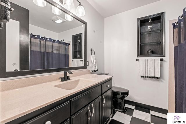 221 S 162nd Street, Lincoln, NE 68520