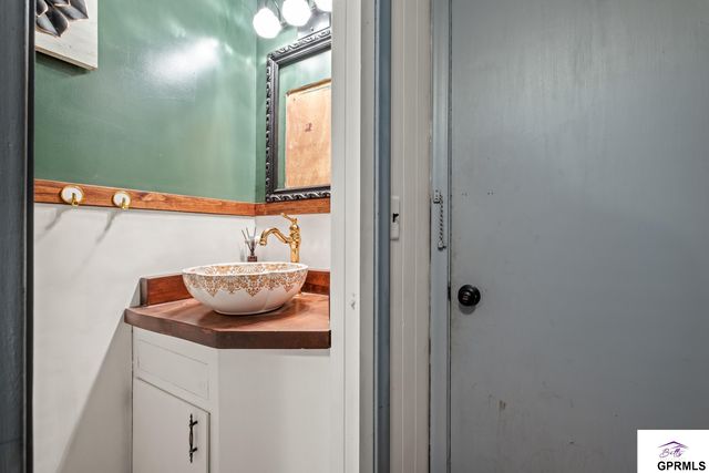 221 S 162nd Street, Lincoln, NE 68520