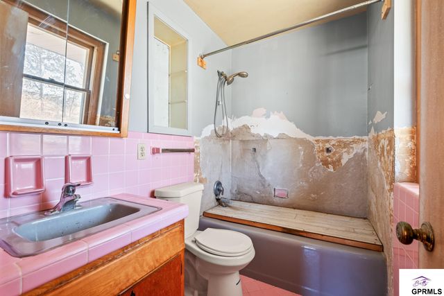 221 S 162nd Street, Lincoln, NE 68520