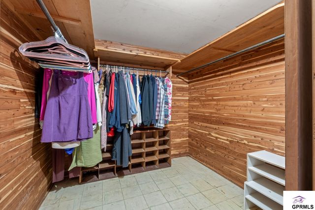 221 S 162nd Street, Lincoln, NE 68520