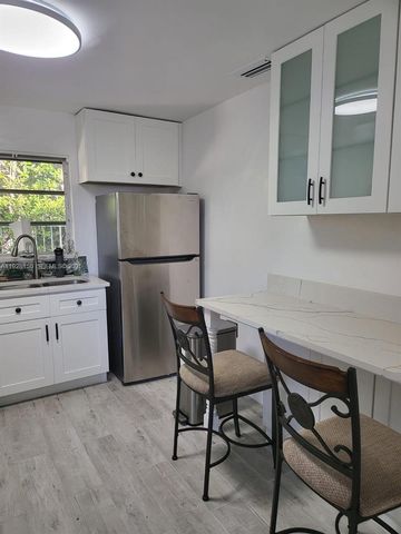 4807 Ponce De Leon Blvd 1, Coral Gables, FL 33146