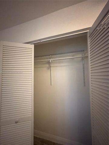 4807 Ponce De Leon Blvd 1, Coral Gables, FL 33146