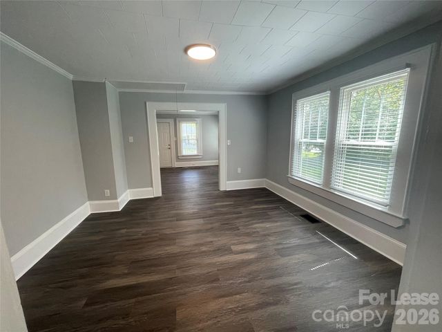 624 Pinoca Road, Charlotte, NC 28208