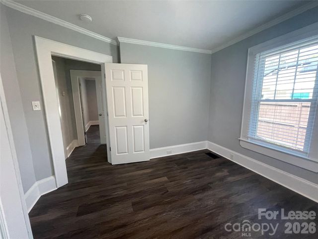 624 Pinoca Road, Charlotte, NC 28208