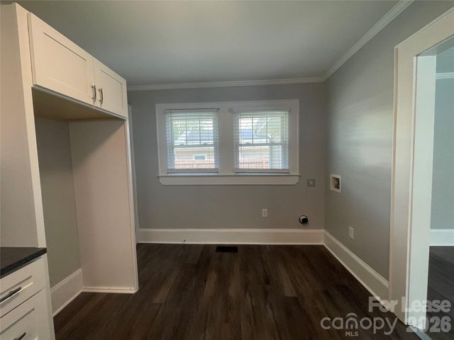 624 Pinoca Road, Charlotte, NC 28208