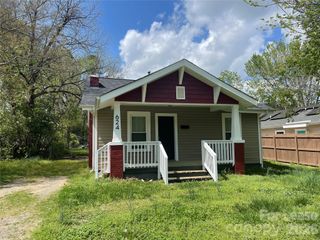 624 Pinoca Road, Charlotte, NC 28208