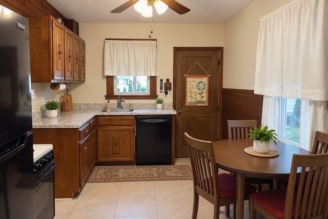 18 Clement Ave, Peabody, MA 01960