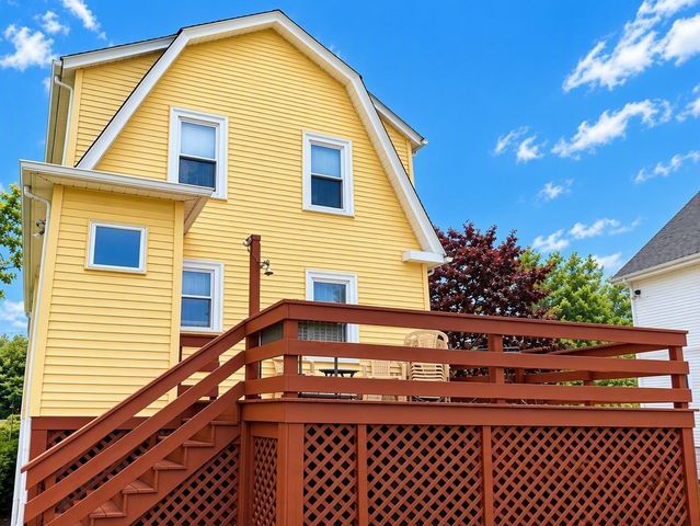 18 Clement Ave, Peabody, MA 01960