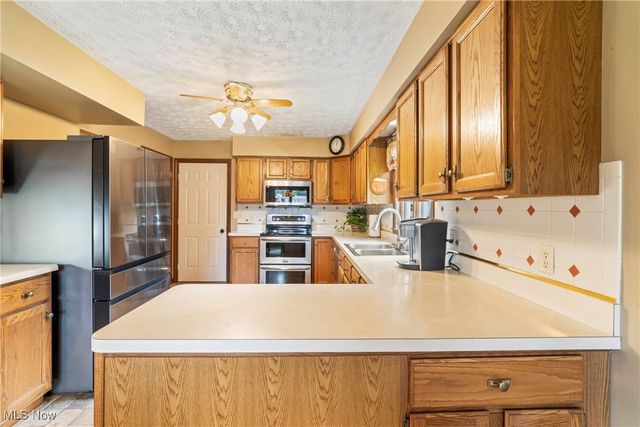 140 Leckrone Way, Cortland, OH 44410