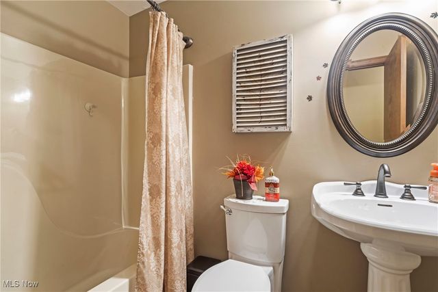 140 Leckrone Way, Cortland, OH 44410