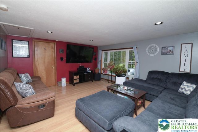 123 Grape Lane, Polk Twp, PA 18058