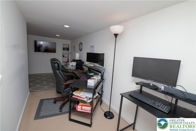 123 Grape Lane, Polk Twp, PA 18058