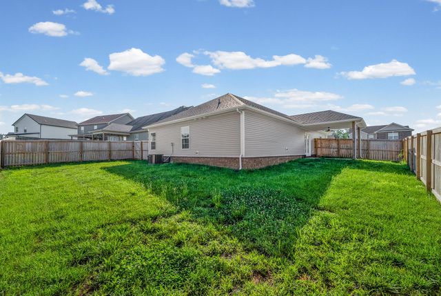 268 Dugger Dr, Clarksville, TN 37042