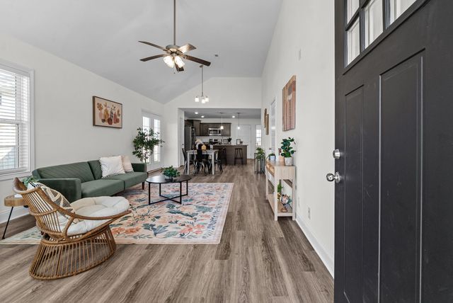 268 Dugger Dr, Clarksville, TN 37042