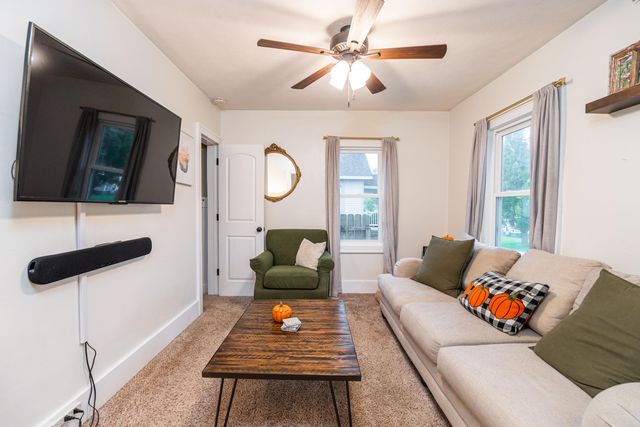 1342 Mason Street NE, Grand Rapids, MI 49503