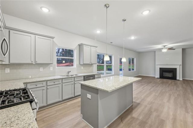 1371 Stephens View Drive, Loganville, GA 30052